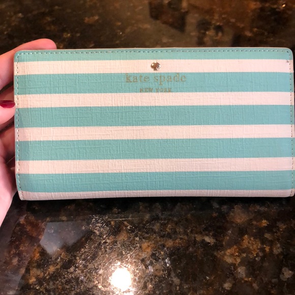 Kate Spade Wallet - Picture 1 of 4